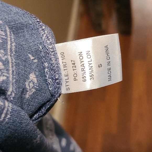 Small Maxi Dress, chambray, tribal/aztec prints - Picture 6 of 6